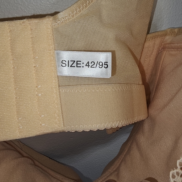 NWT Sea Bbot nude bra Size 38C - Picture 3 of 4